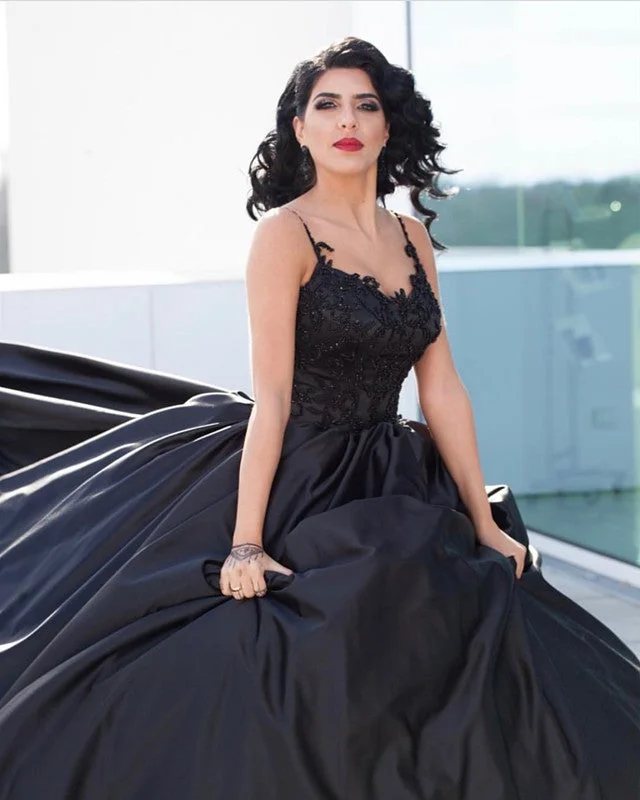 Black Lace Embroidery V-neck Satin Ball Gowns Wedding Dresses